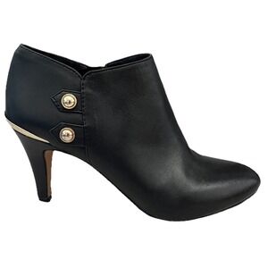 Vince Camuto Vemmey Black Leather Metal Side Button Booties Womens Sz 7.5 Shoes